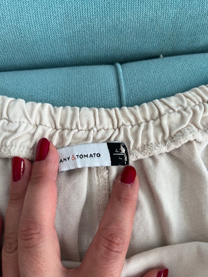 Beyaz Pamuklu Salaş Mini Hamile Şortu - Görsel 3