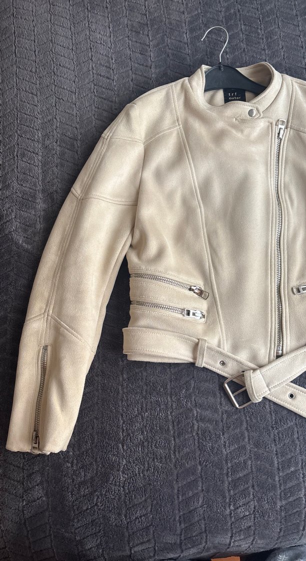 Bej Kemerli Kadın Ceket - Görsel 2