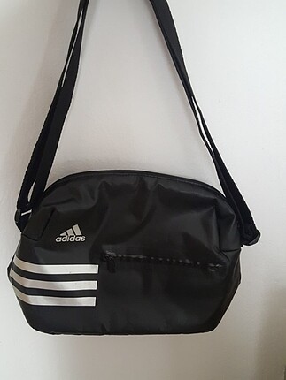 Adidas çanta