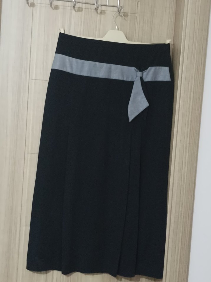 Gri Uzun Kollu Düğmeli Kadın Takım Elbise - Görsel 3