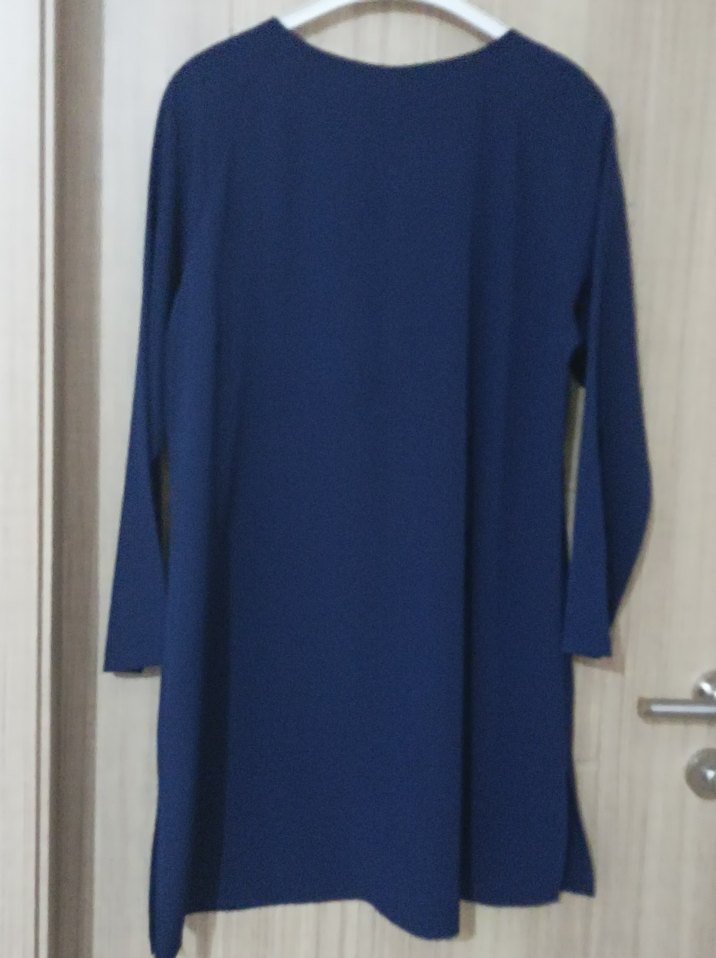 Zincir Detaylı Lacivert Kadın Tunik - Görsel 3