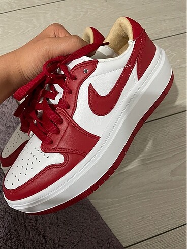 38 Beden kırmızı Renk Nike Ayakkabı
