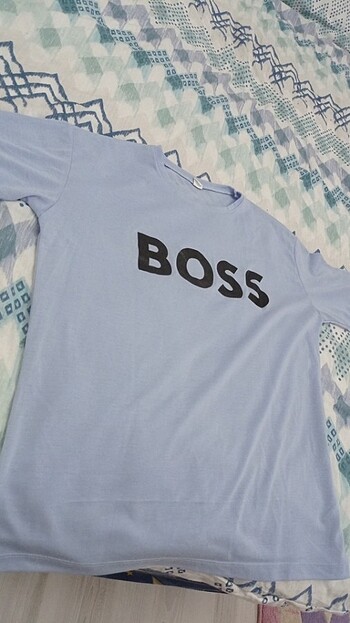 Boss baskılı tshirt