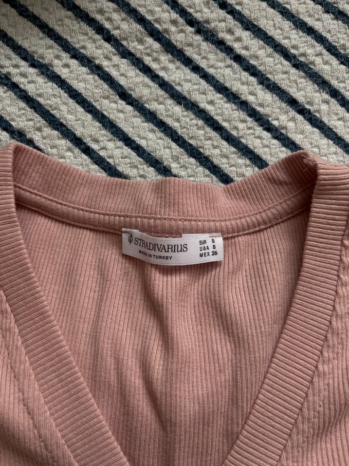 Stradivarius Pembe Düğmeli Bluz - Görsel 3