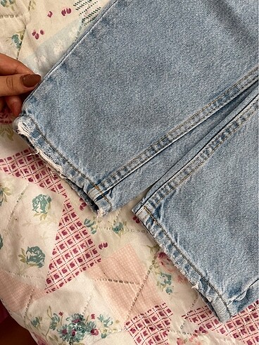 34 Beden mavi Renk Bershka Mom Jean