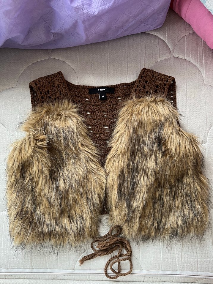 T-Box Kürklü Yelek - Görsel 2