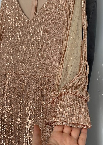 Bej V Yakalı Midi Payetli Elbise - Görsel 4
