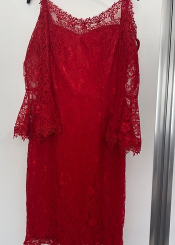 Dantel Detaylı Kırmızı Midi Abiye Elbise - Görsel 2