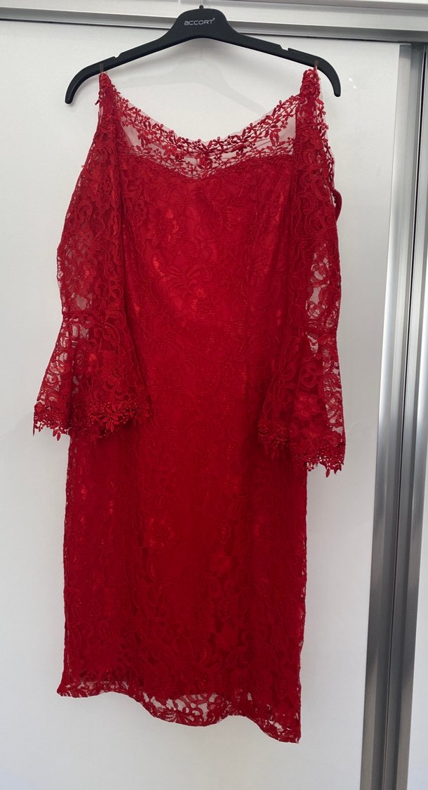 Dantel Detaylı Kırmızı Midi Abiye Elbise - Görsel 2