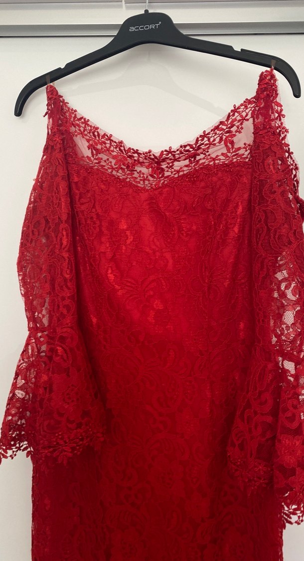 Dantel Detaylı Kırmızı Midi Abiye Elbise - Görsel 4