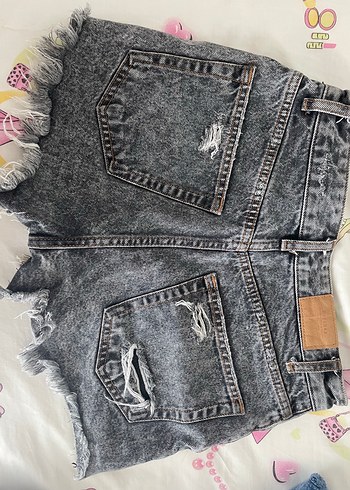 36 Beden bershka şort
