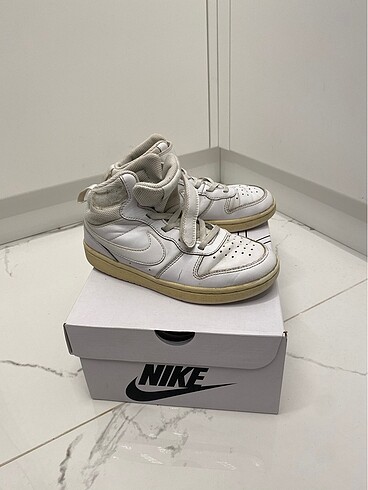 32 Beden beyaz Renk Nike çocuk ayakkabısı