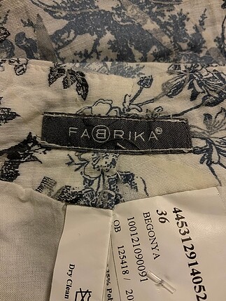 36 Beden Fabrika Midi Etek %70 İndirimli.