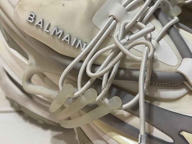 Diğer balmain unicorn