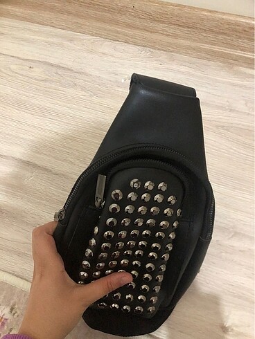 Çapraz çanta