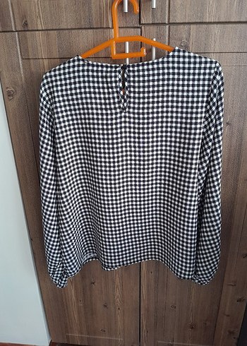 LC Waikiki LCW CASUAL MARKA KOLLARI APLIKELI BLUZ