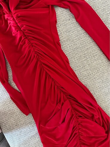 s Beden kırmızı Renk Kirmizi elbise