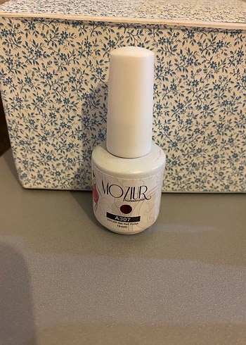 MOZIUR Parlak Kırmızı kalıcı Oje A307 - Görsel 2