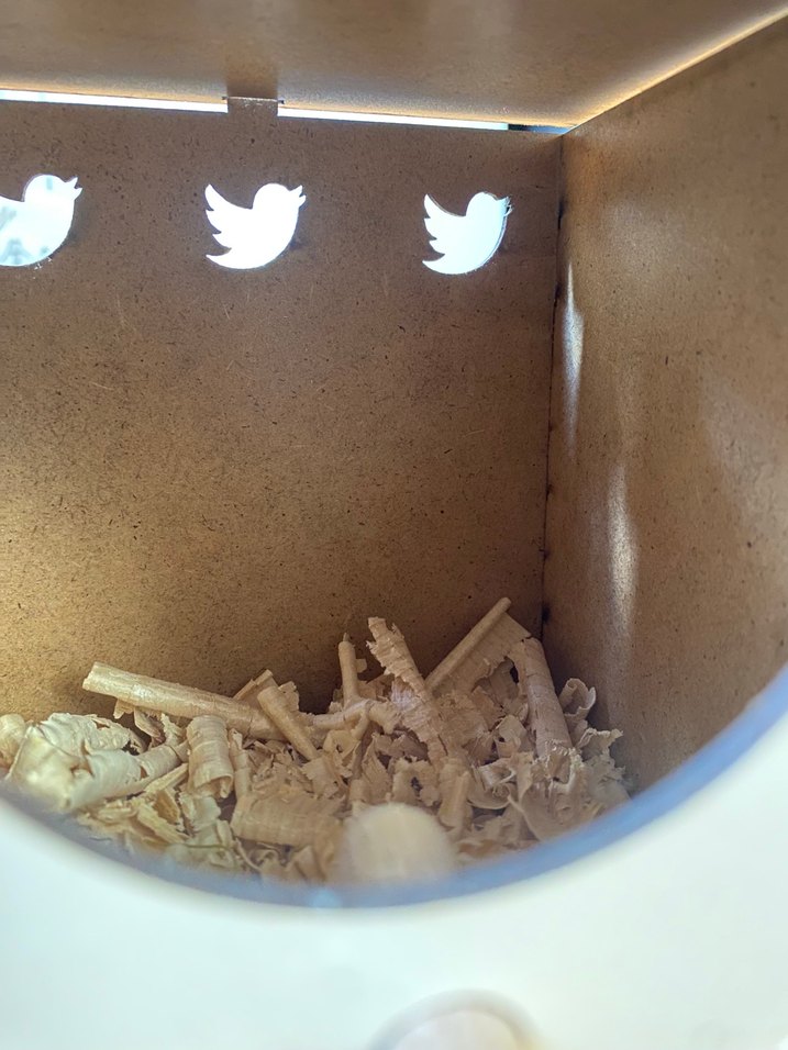 Beyaz Ahşap Kuş Yuvası - Görsel 2