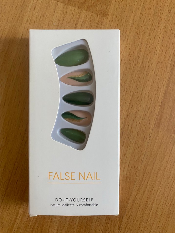 Pastel Haki Renkli Takma Tırnak Seti - Görsel 2