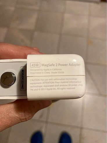 Beden Renk Macbook şarj cihazı