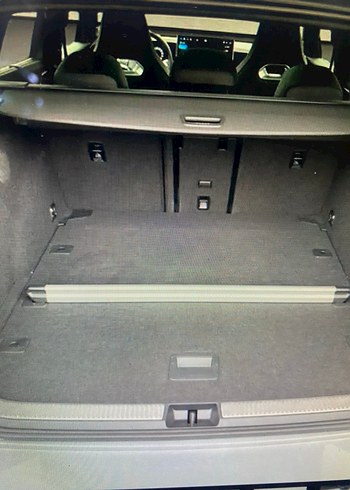 Vw Passat Variant B9 bagaj eşya sabitleme çubuğu