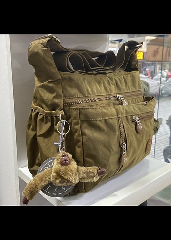 Zara Kadın Fermuarlı Çapraz Çanta