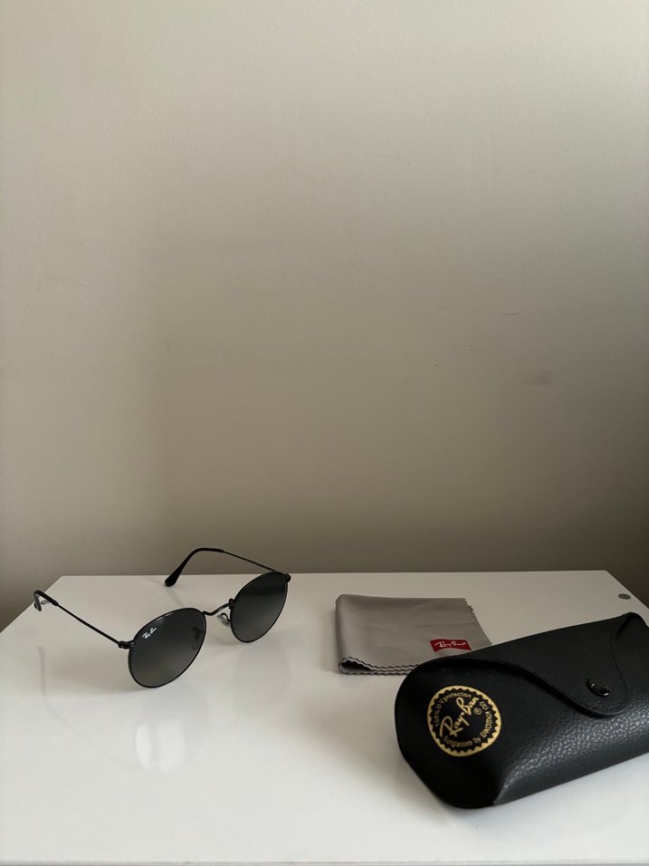Ray-Ban RB3447N Round Flat Lenses Siyah Gözlük - Görsel 2