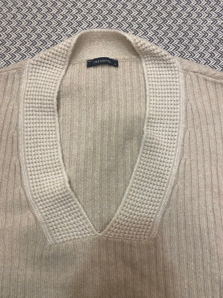 V-Yaka Bej Triko Süveter - Görsel 2