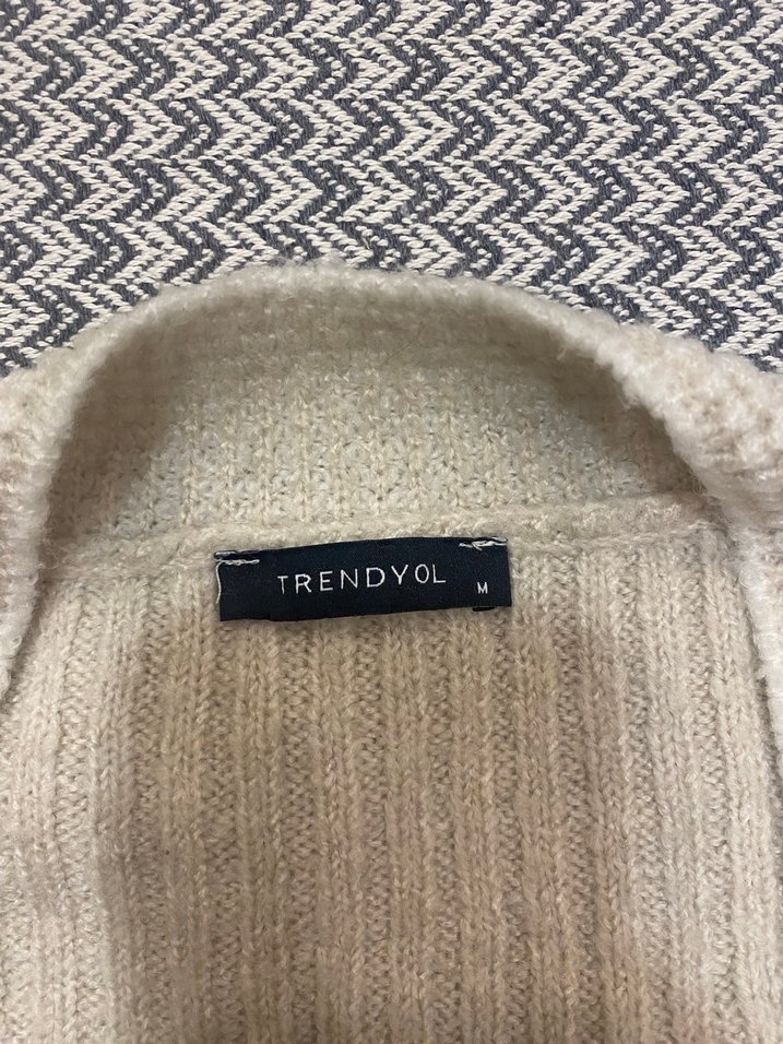 V-Yaka Bej Triko Süveter - Görsel 3