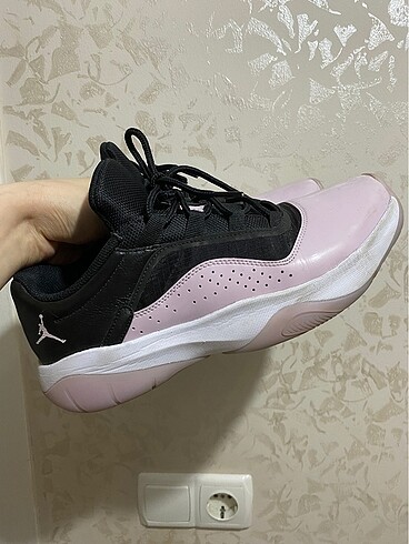 42,5 Beden çeşitli Renk Air Jordan 11 CMFT Low yürüyüş ayakkabısı