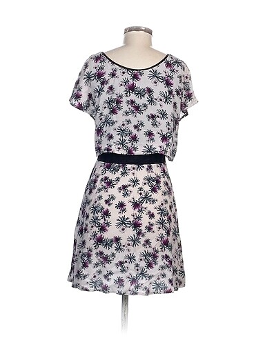 universal Beden Vintage Love Kısa Elbise %70 İndirimli.