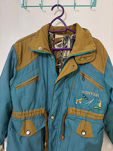 m Beden Kayak Temalı Vintage Mont