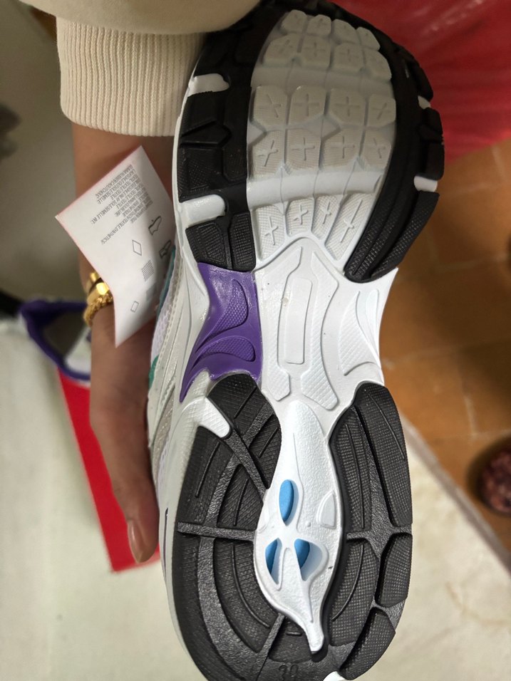 Nike Beyaz Mor Laced Spor Ayakkabı - Görsel 3