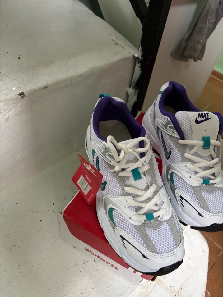 Nike Beyaz Mor Laced Spor Ayakkabı - Görsel 2