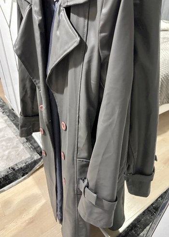 Gri Kadın Deri Trençkot - Görsel 4