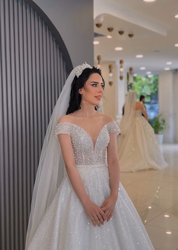 Modern Klasik V Yaka Beyaz A Kesim Gelinlik - Görsel 4