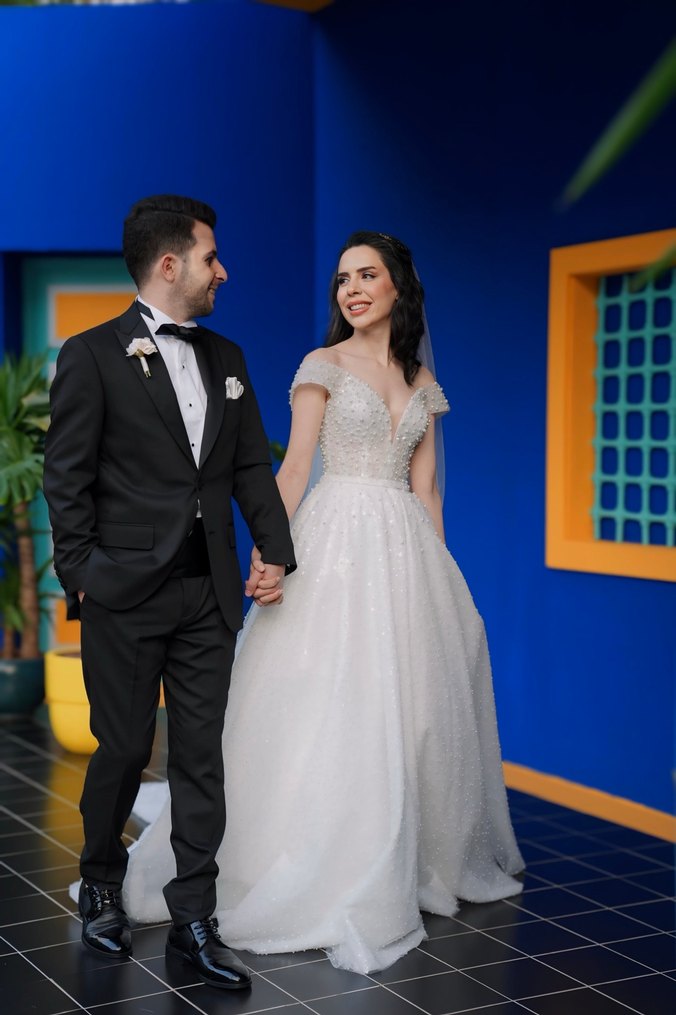 Modern Klasik V Yaka Beyaz A Kesim Gelinlik - Görsel 2