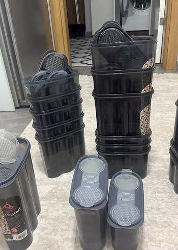 Siyah Plastik Saklama Kabı Seti