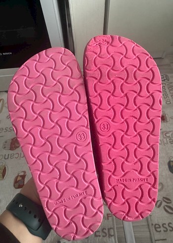 Kız Çocukları için Pembe Baskılı Tokalı Terlik - Görsel 4