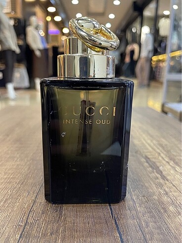 Gucci intense oud 90 ml edp