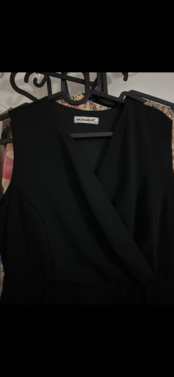 Siyah Elbise - Görsel 2