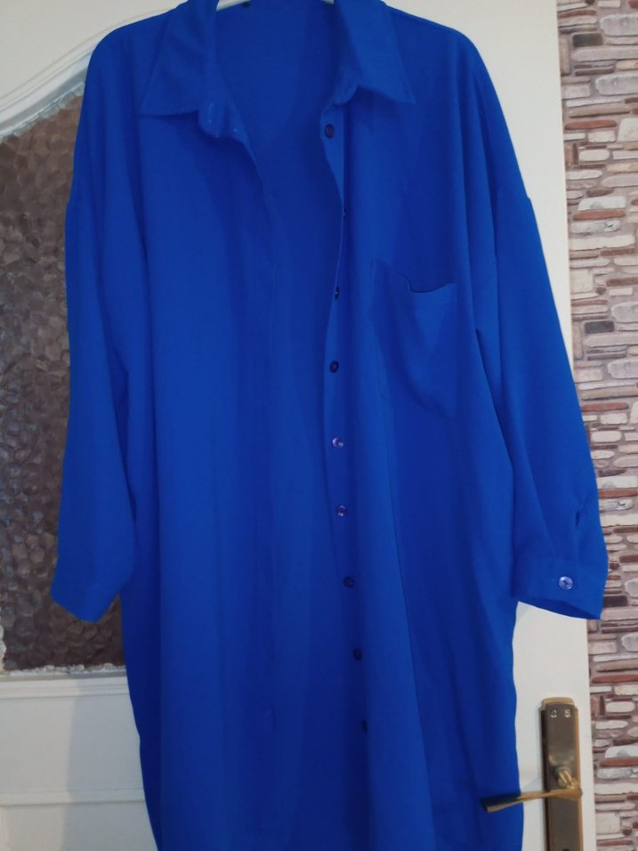 Mavi Uzun Kollu Düğmeli Salaş Kadın Gömlek - Görsel 2