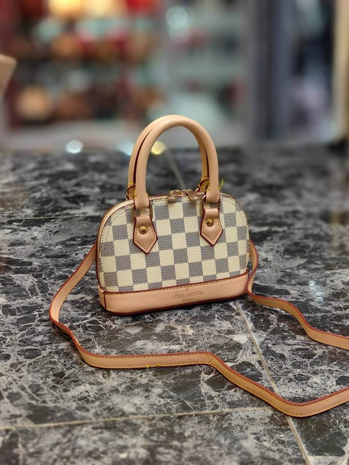 Bej Deri Kemerli Kadın Çanta - Görsel 3