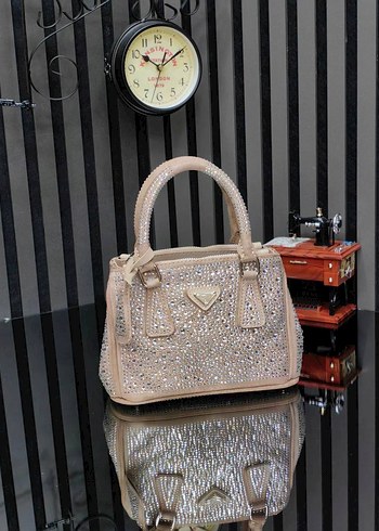 Pullu Pembe Deri Kadın Çanta - Görsel 5