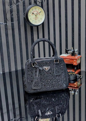 Pullu Pembe Deri Kadın Çanta - Görsel 8