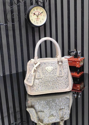 Pullu Pembe Deri Kadın Çanta - Görsel 9