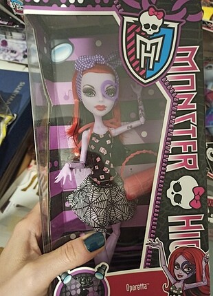Orijinal kutulu monster high