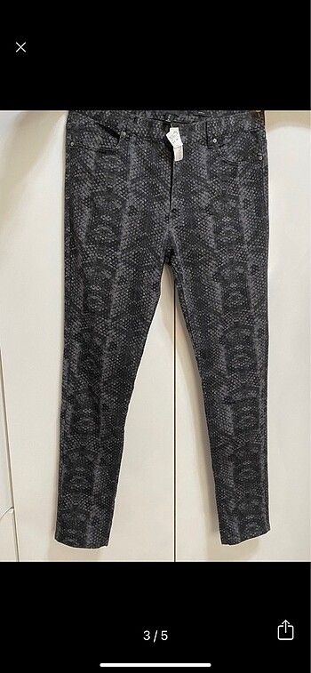 H&M H&M yılan derisi desenli pantolon