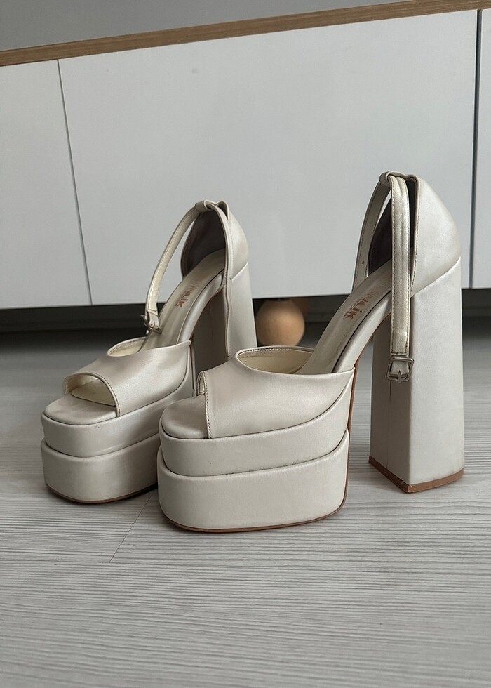 Gelinlik ayakkabısı - Görsel 2